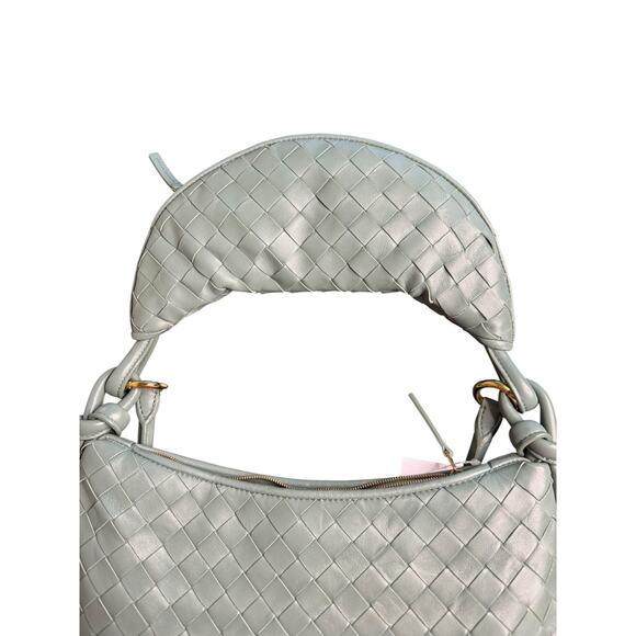 Bottega Veneta NWT Medium Gemelli Intrecciato Leather Bog in Aloe - Picture 7 of 16